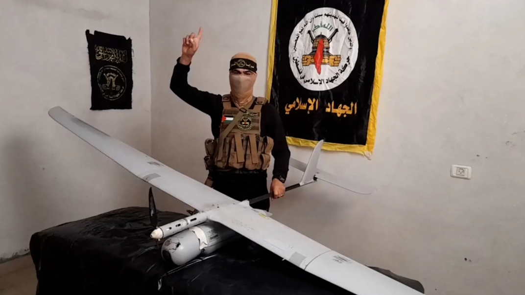 سكاي لارك في قبضة سرايا القدس