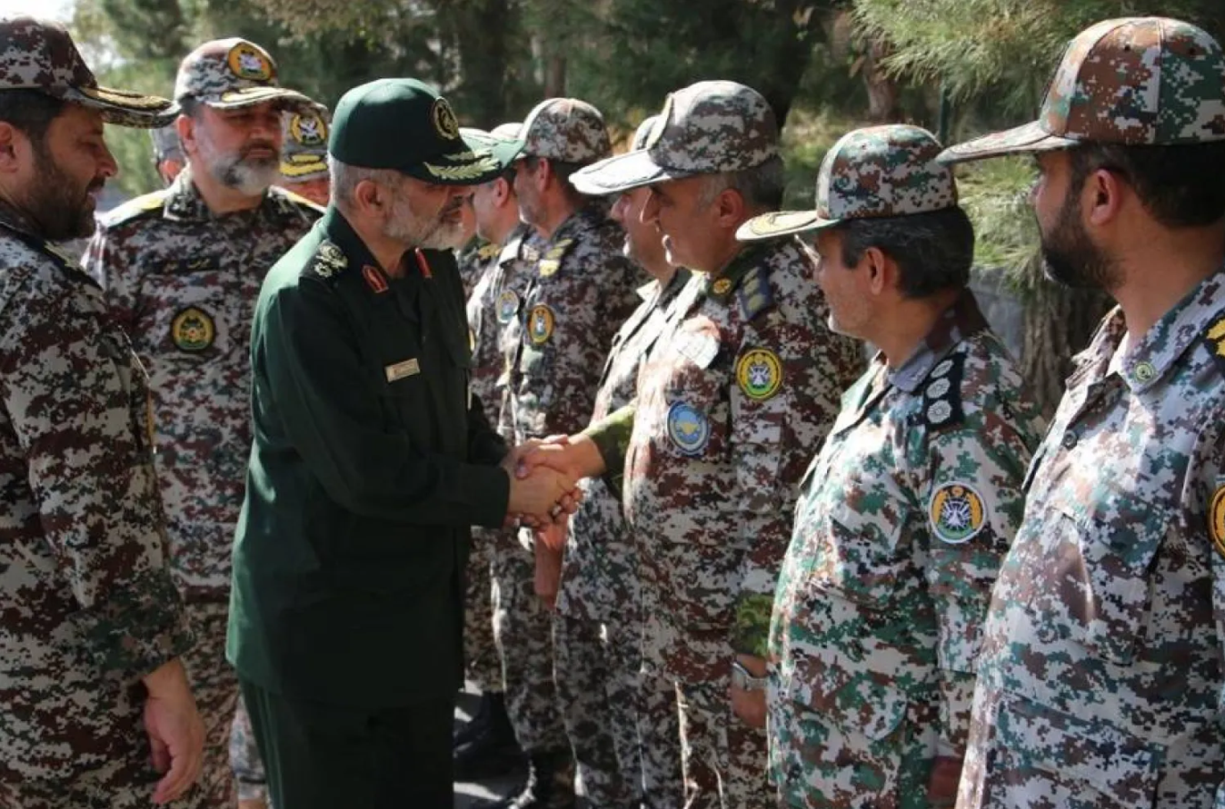 من جولة وحيدي لمقر الدفاع الجوي في شمال غربي البلاد